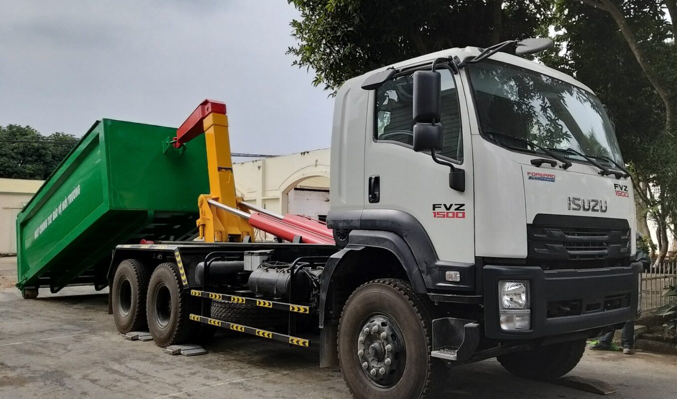 Xe chở rác thùng rời - 22 khối Isuzu - CÔNG TY CP SẢN XUẤT XE CHUYÊN ...